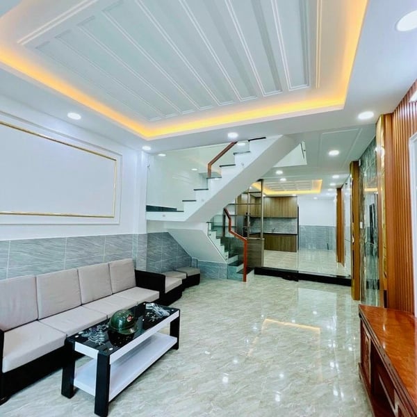 Nhà 2 Tầng hẻm 1113 Huỳnh Tấn Phát , 4m x 14m