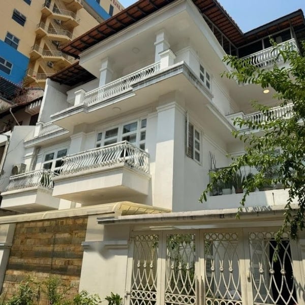 Bán biệt thự đường Nguyễn Thành Ý, P. Đa Kao, Quận 1