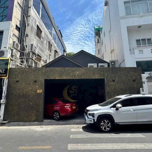 Bán nhà 19 Cao Bá Nhạ, P. Cầu Ông Lãnh, Quận 1