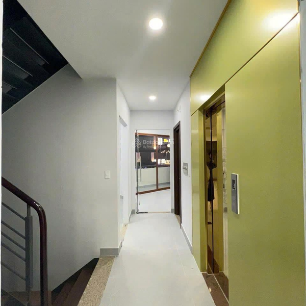 Bán nhà 24 Hoàng Việt, P. Tân Sơn Nhất, Quận Tân Bình