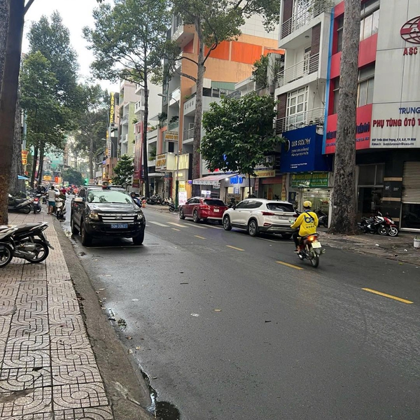 Bán nhà 213 - 215 Trần Bình Trọng, P. Chợ Quán, Quận 5