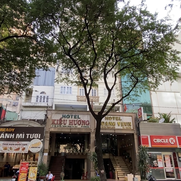 Bán khách sạn 27 - 29 đường Bà Huyện Thanh Quan, Phường Võ Thị Sáu, Quận 3