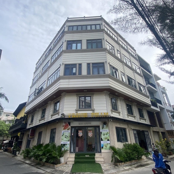 Tòa nhà khai thác dòng tiền Tân Quy Đông 12m x 15m 