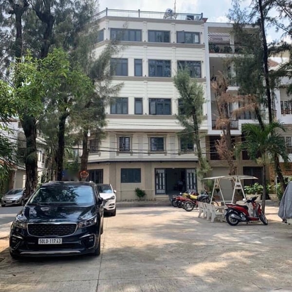 Tòa nhà khai thác dòng tiền Tân Quy Đông 12m x 15m 