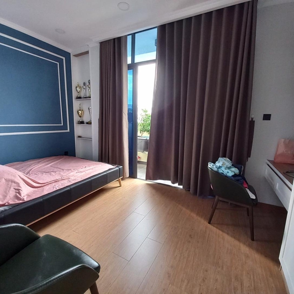 Biệt thự góc 2 mặt tiền khu Kiều Đàm 9m x 15m