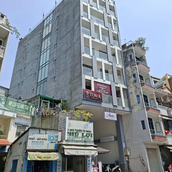 Bán toà nhà 108 - 110 - 100/9-11 Cô Bắc, P. Cầu Ông Lãnh, Quận 1