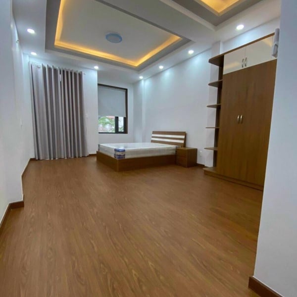 Nhà 4 tầng đường Số Tân Quy 4m x 20m