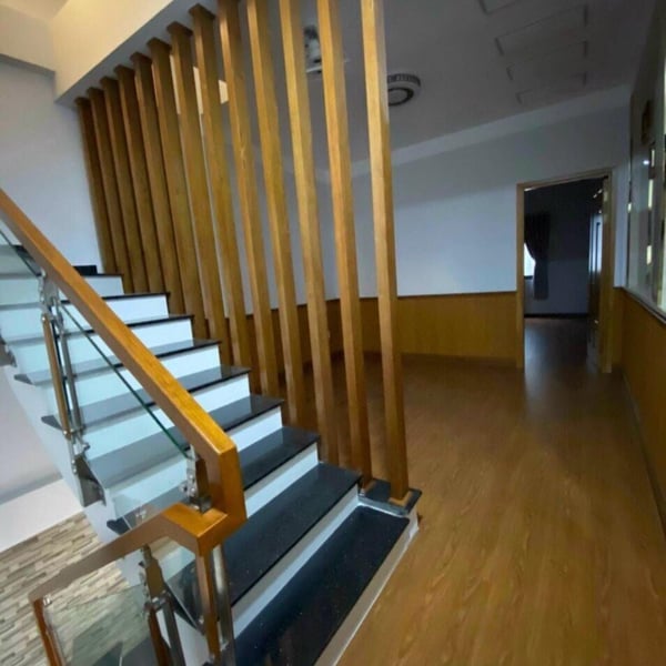 Nhà 4 tầng đường Số Tân Quy 4m x 20m