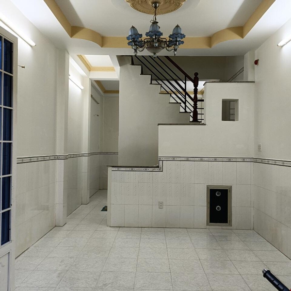 Nhà 2T hẻm 54 Lê Văn Lương 4m x 8,5m