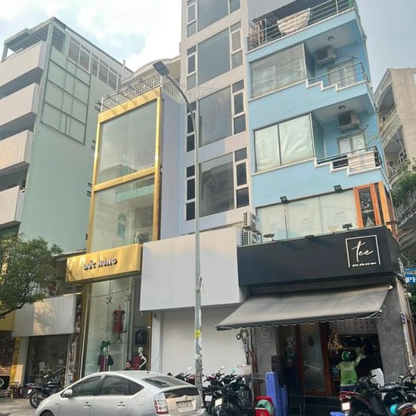 Bán nhà 40 đường Lê Thị Riêng, Phường Bến Thành, Quận 1