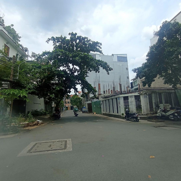 Bán nhà 24 Nguyễn Ư Dĩ, Phường Thảo Điền, Quận 2