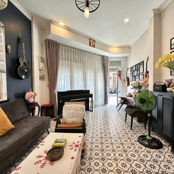 Bán nhà 131 Hoa Lan, Phường Cầu Kiệu, Quận Phú Nhuận