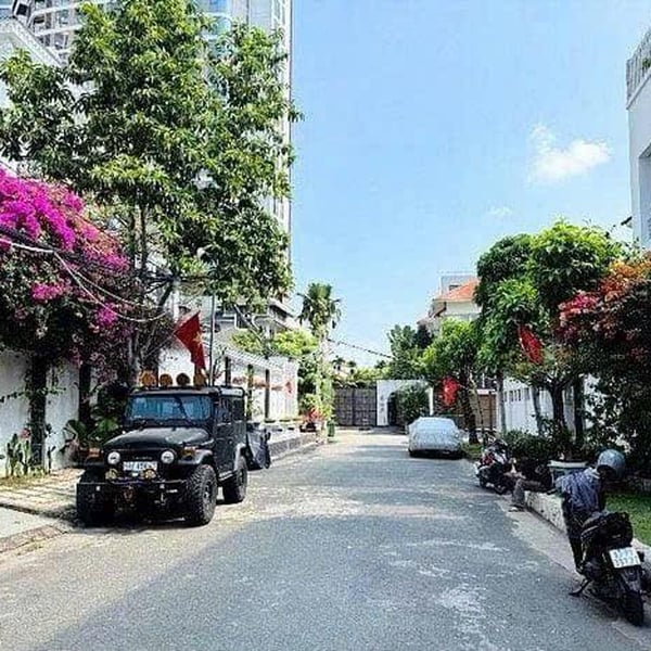 Bán đất 200B8 Nguyễn Văn Hưởng, P. Thảo Điền, TP. Thủ Đức