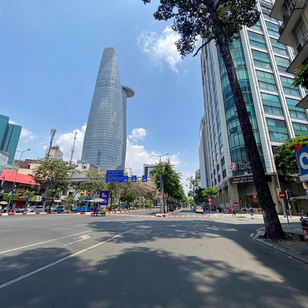 Bán nhà 75Bis - 77 Hàm Nghi, P. Sài Gòn, Quận 1