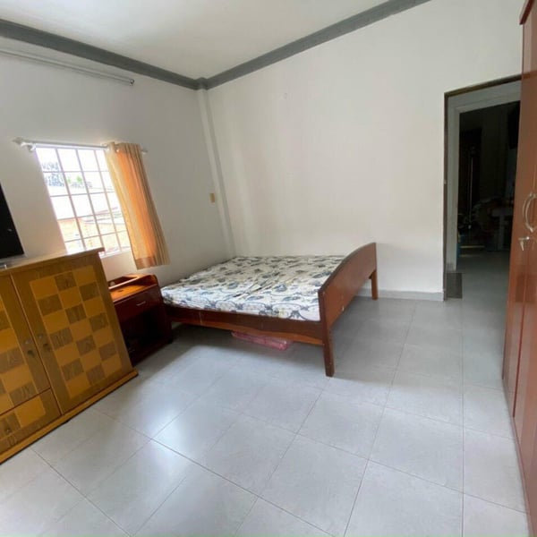 Nhà 2T hẻm 1041 trần xuân soạn, 3,6m x 8,5m 