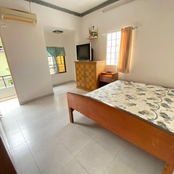 Nhà 2T hẻm 1041 trần xuân soạn, 3,6m x 8,5m 