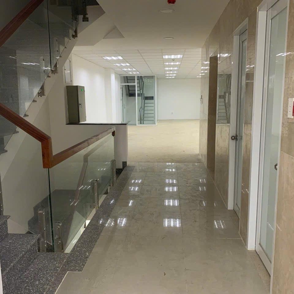 Bán tòa nhà 24 Bạch Đằng, Phường Tân Sơn Hoà, Quận Tân Bình