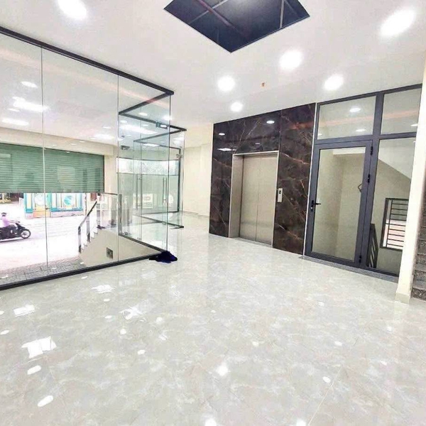 Bán toà nhà 57 - 57A - 55/2 Hồ Hảo Hớn, Phường Cô Giang, Quận 1