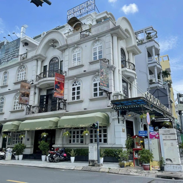 Bán nhà 454 - 456 Võ Văn Kiệt, P. Cầu Ông Lãnh, Quận 1