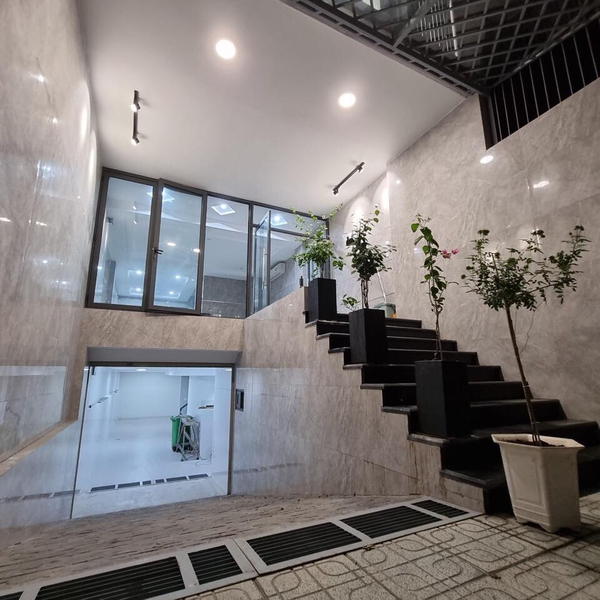 Nhà 6T mặt tiền hoàng quốc Việt , Phú Thuận 5m x 32m