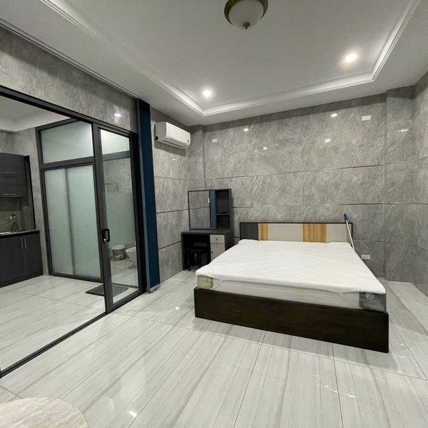 Nhà 6T mặt tiền hoàng quốc Việt , Phú Thuận 5m x 32m