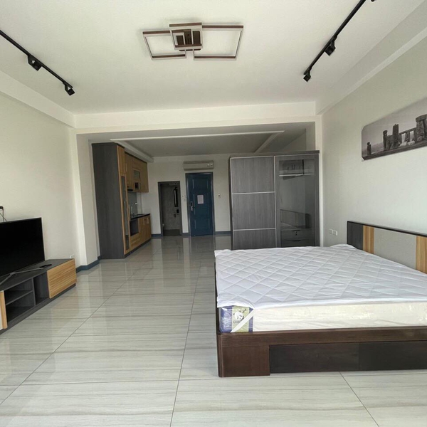 Nhà 6T mặt tiền hoàng quốc Việt , Phú Thuận 5m x 32m