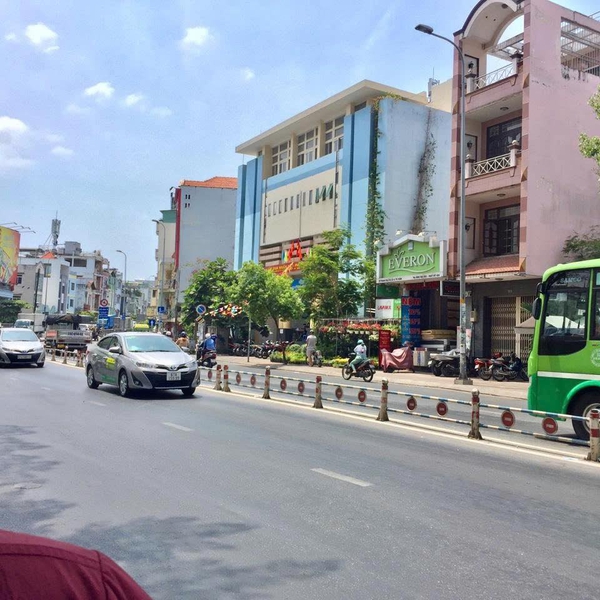 Bán nhà 97 - 99 Khánh Hội, Phường Vĩnh Hội, Quận 4