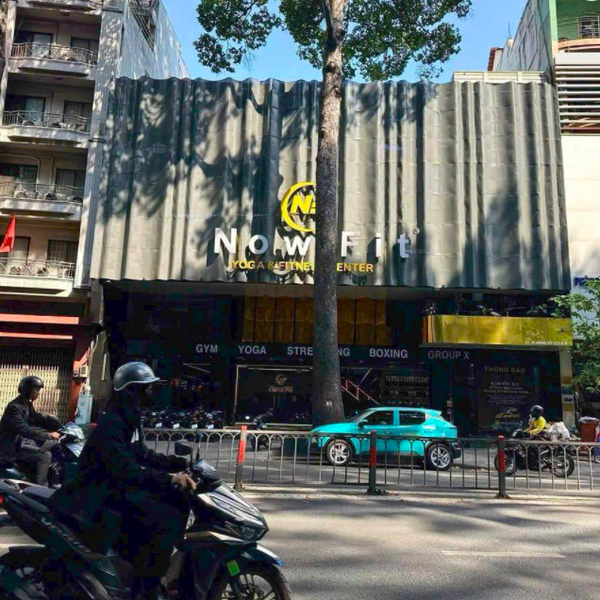 Cho thuê nhà 33 - 35 đường 3/2, P. Hoà Hưng, Quận 10