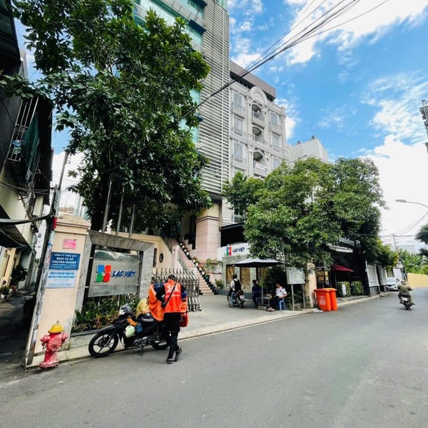 Bán toà nhà 23 Nguyễn Thị Huỳnh, P. Phú Nhuận, Quận Phú Nhuận