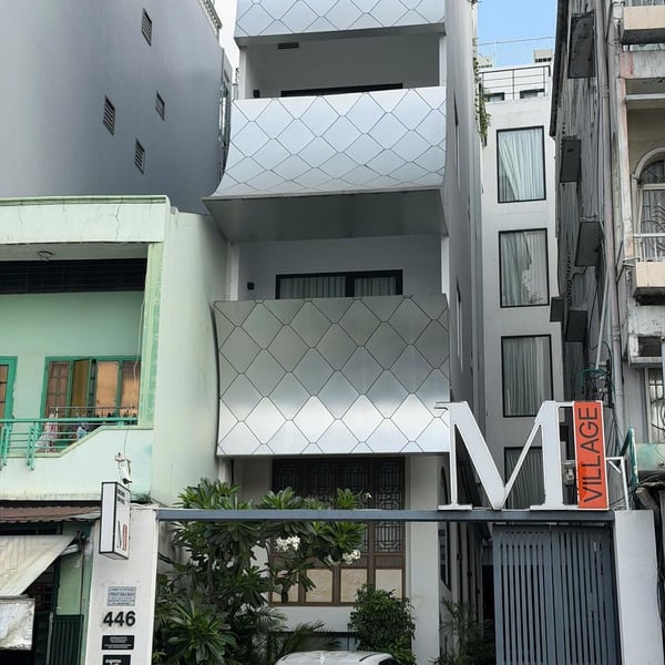 Bán tòa nhà mặt tiền 446 Võ Văn Kiệt, P. Cầu Ông Lãnh, Quận 1