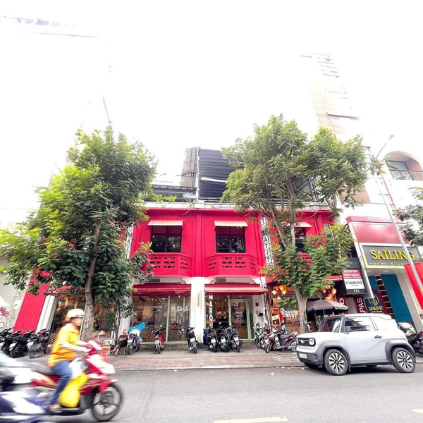 Bán nhà 165 - 167 - 169 - 171 Calmette, P. Bến Thành, Quận 1