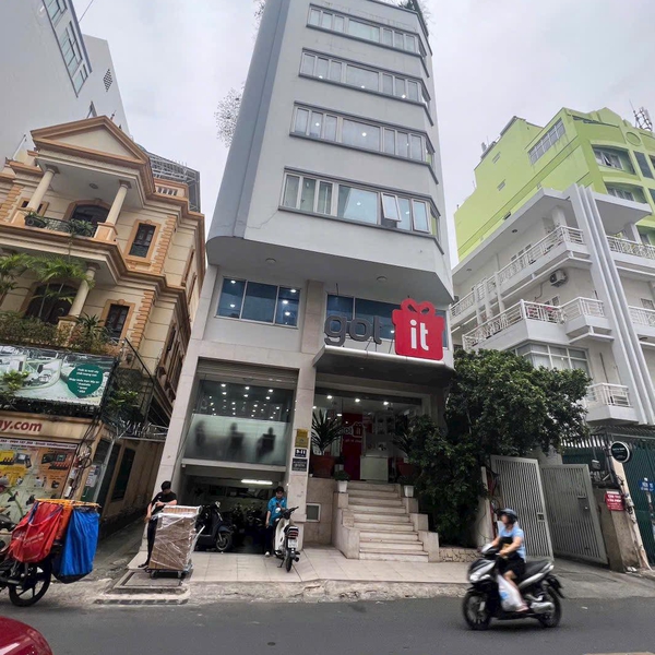 Bán tòa nhà số 9 - 11 Nguyễn Văn Thủ, Phường Đakao, Quận 1