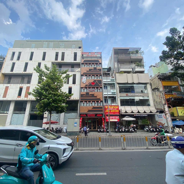 Bán nhà mặt tiền 198 - 198Bis Nguyễn Tri Phương, P. Vuờn Lài, Quận 10