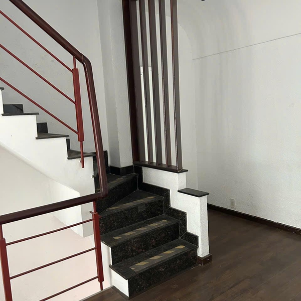 Bán nhà 42 Ngô Thời Nhiệm, P. Xuân Hoà, Quận 3