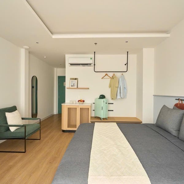 Bán toà nhà CHDV khách sạn 19/1 Hoàng Việt, P. Tân Sơn Nhất, Quận Tân Bình