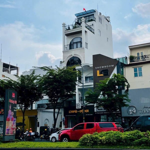 Bán toà nhà 107 Trần Quốc Hoàn, P. Tân Sơn Nhất, Quận Tân Bình