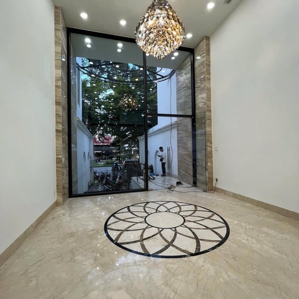 Bán toà nhà 107 Trần Quốc Hoàn, P. Tân Sơn Nhất, Quận Tân Bình