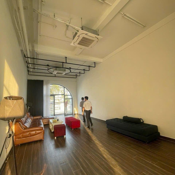 Bán toà nhà 107 Trần Quốc Hoàn, P. Tân Sơn Nhất, Quận Tân Bình