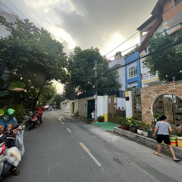 Bán nhà KK1A Ba Vì, Cư xá Bắc Hải, P.15, Quận 10 