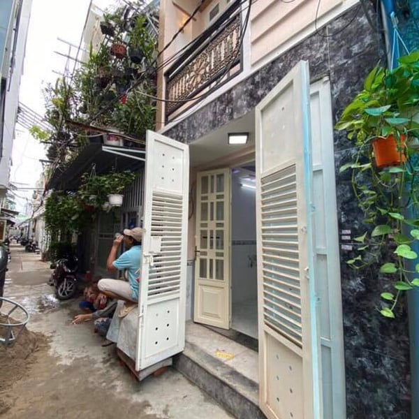 Bán nhà hẻm 1041 trần xuân soạn 3m x 10m , 1T-1L chỉ 3 tỷ