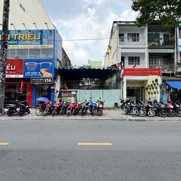 Bán nhà 156 Trần Quang Khải,  Phường Tân Định, Quận 1