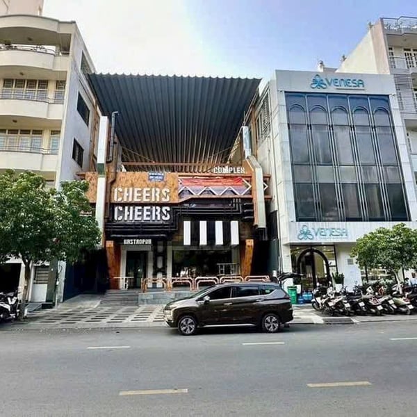 Bán nhà 138 Lê Lai, Phường Bến Thành, Quận 1