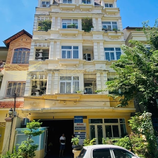 Bán tòa nhà CHDV số  216/3/23 (216 A36) Nguyễn Văn Hưởng, Thảo điền, TP. Thủ Đức