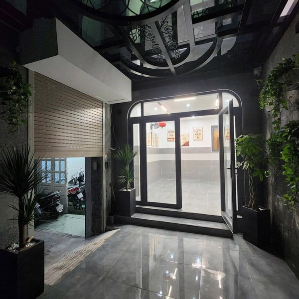 Bán toà nhà căn hộ dịch vụ Quận 1 đường Lê Thánh Tôn, P. Bến Thành