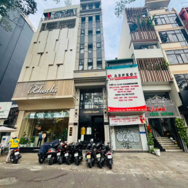 Bán nhà 220 Trần Hưng Đạo, Phường Nguyễn Cư Trinh, Quận 1