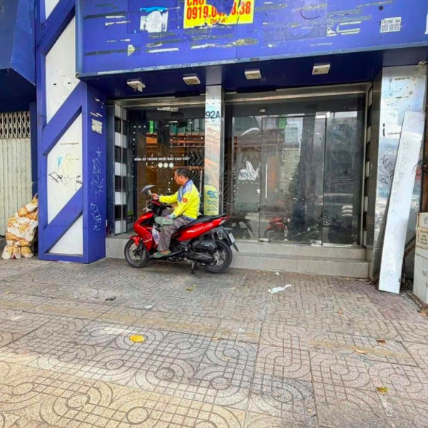Bán nhà mặt tiền 92A - B Cao Thắng, Phường Bàn Cờ, Quận 3