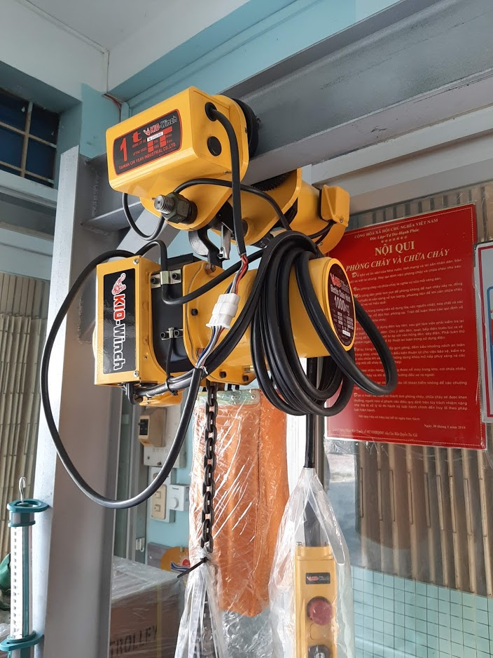 Palang xích điện 2 tấn KIO Winch giá rẻ Palang xích điện 2 tấn KIO Winch giá rẻ