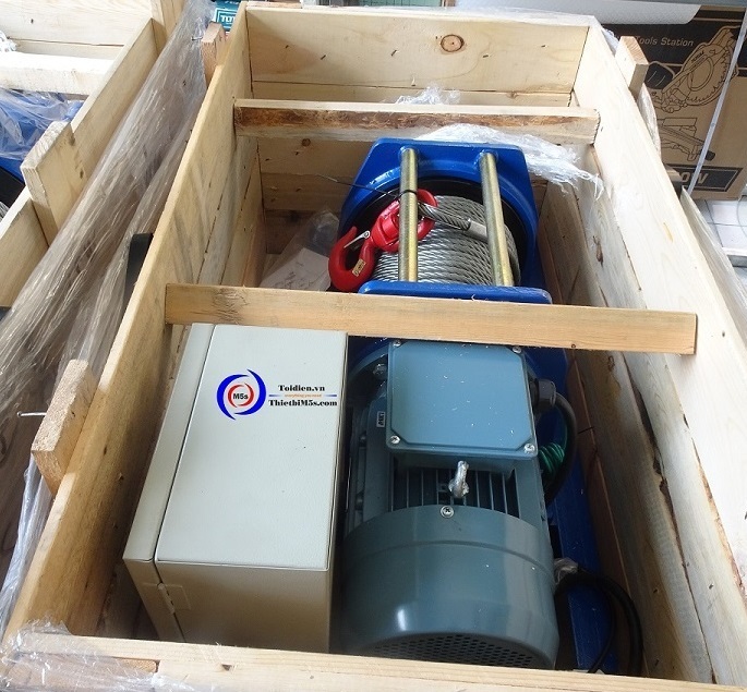 Máy tời kéo mặt đất 1 tấn KIO Winch Máy tời kéo mặt đất 1 tấn KIO Winch