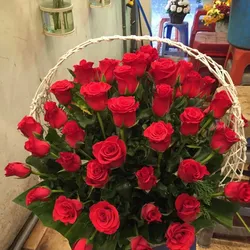 Giỏ hoa hồng đỏ 