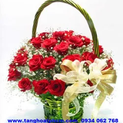 Giỏ hoa hồng đỏ